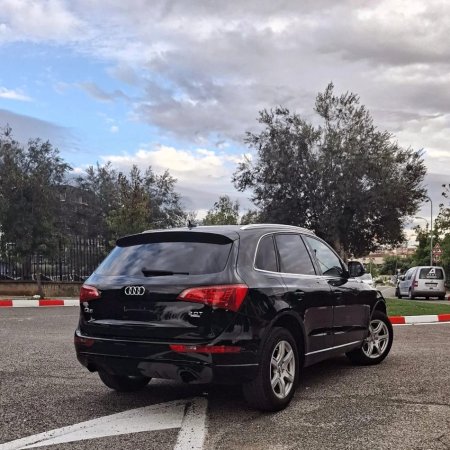 Tirane, shes SUV | Fuoristrad | Xhip Audi Q5 Benzin, e zeze automatik Kondicioner 220.000 km 7.400 €