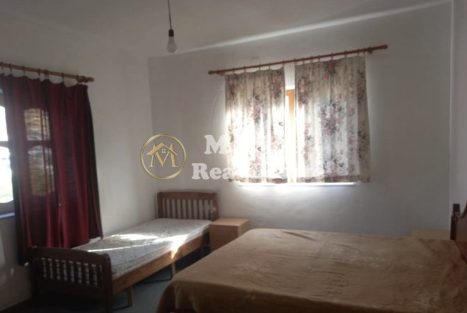 Tirane, jepet me qera shtepi 3+1 Kati 2, 120 m² 450 € (Tregu Elektrik)