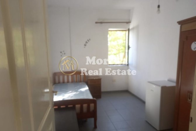 Tirane, jepet me qera shtepi 3+1 Kati 2, 120 m² 450 € (Tregu Elektrik)