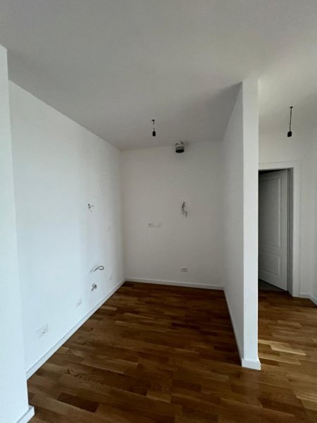 Tirane, jepet me qera apartament 1+1+Ballkon Kati 3, 69 m² 850 € (Rruga Kosovareve)