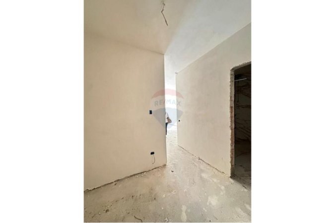 Tirane, shitet apartament 1+1 Kati 4, 80 m² 208.000 € (Galeria Roma - Rruga e Kavajës)