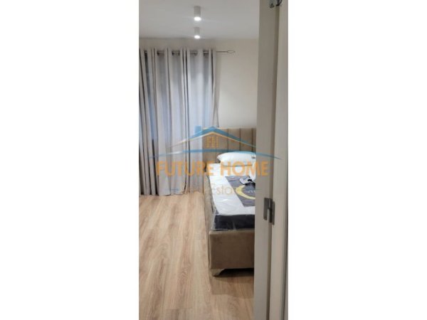 Tirane, jepet me qera apartament 1+1 Kati 1, 92 m² 1.200 € (Qender)