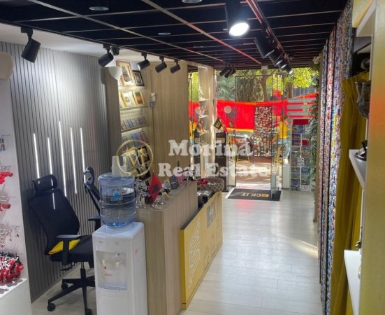 Tirane, shitet ambjent biznesi Kati 0, 52 m² 295.000 € (Shallvaret-Digitalb)