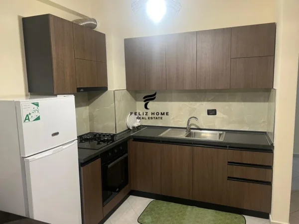 Tirane, jepet me qera apartament 1+1 Kati 4, 65 m² 470 € (ASTIR)
