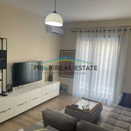 Tirane, shitet apartament 2+1 Kati 3, 104 m² 189.500 € (Kopshti Botanik)