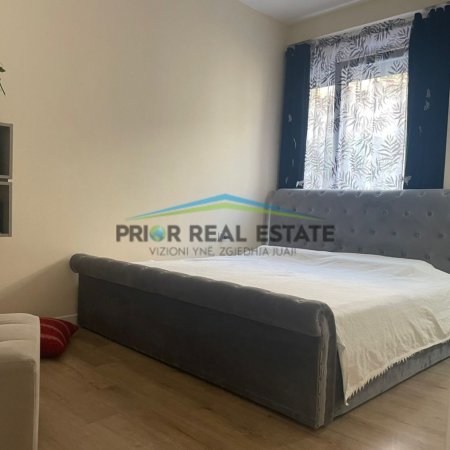 Tirane, shitet apartament 2+1 Kati 3, 104 m² 189.500 € (Kopshti Botanik)