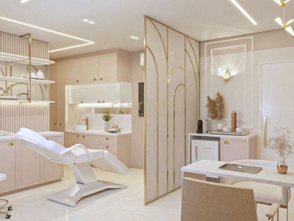 Tirane, jepet me qera ambjent biznesi Kati 1, 96 m² 700 € (SHKOLLA E BALETIT)