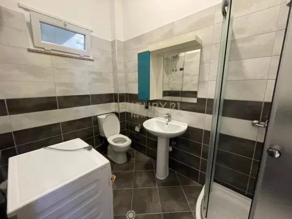 Golem, shitet apartament 1+1 , 77 m² 107.000 € 