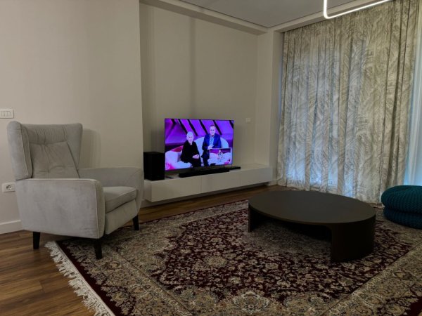 Tirane, jepet me qera apartament 2+1+Ballkon Kati 11, 137 m² 2.500 € (blloku)