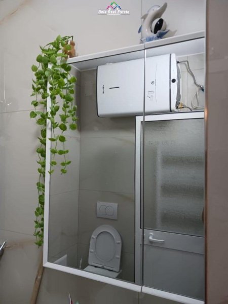 Tirane, jepet me qera apartament 2+1 Kati 5, 55 m² 550 € (21 Dhjetori)