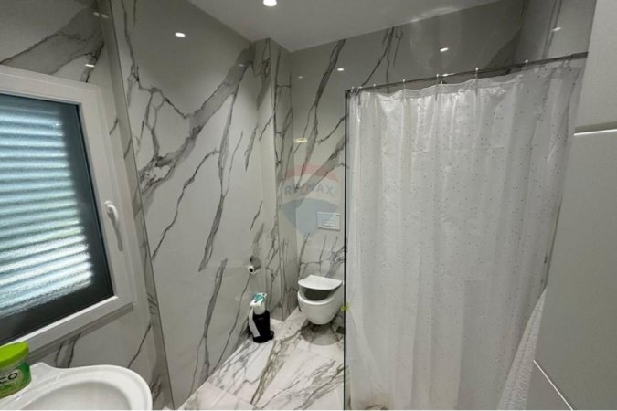 Tirane, jepet me qera apartament 3+1 , (Rezidenca LAKELAND)