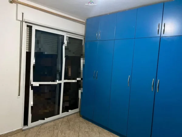 Tirane, jepet me qera apartament 2+1 Kati 6, 100 m² 550 € (Komuna E Parisit)