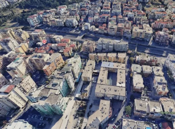 Tirane, shitet ambjent biznesi Kati 4, 1.000 m² 1.400.000 € (Komuna e Parisit)