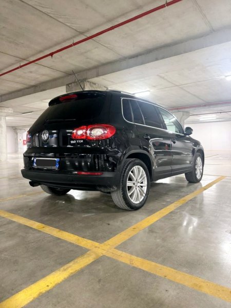 Tirane, shes makine VW TIGUAN 2.0 TDI 2009 Nafte, e zeze automatik Klima 246.000 km Çmimi 💶 6.500€ 💶.