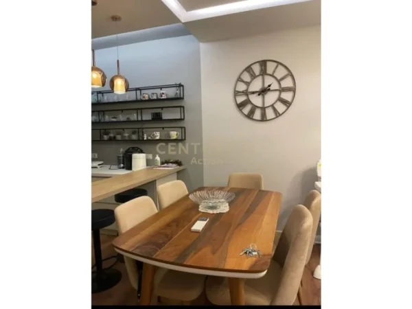 Tirane, jepet me qera apartament 2+1+Aneks+Ballkon Kati 8, 100 m² 600 € (TIRANA GOLDEN PARK 3)
