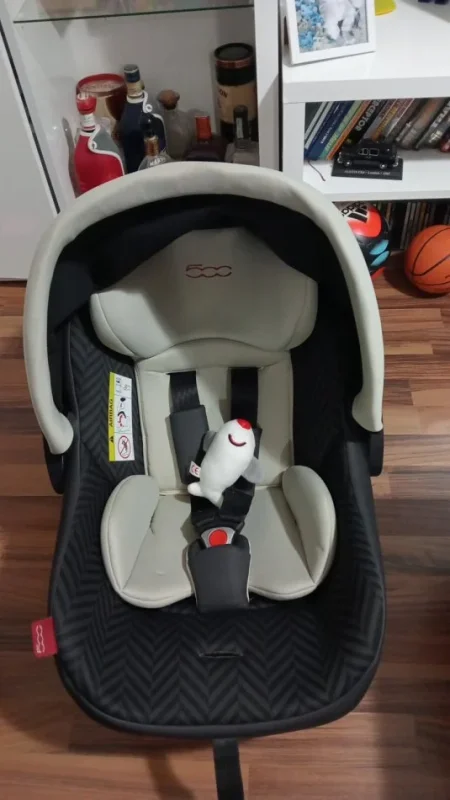 Tirane, shes Karroce 450 €