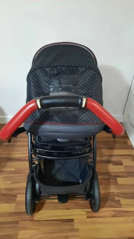 Tirane, shes Karroce 450 €