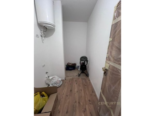 Tirane, jap me qera apartament 1+1 , 74 m² 550 € (Liqeni i Thatë)