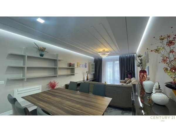 Tirane, jap me qera apartament 2+1+2 , 133 m² 1.400 € (Rruga e Kosovarëve)