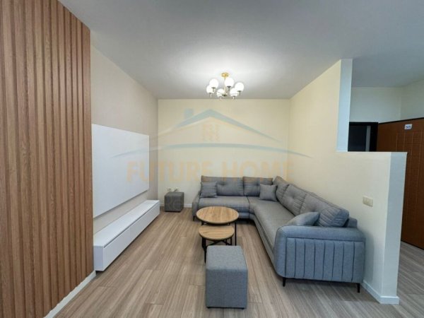 Tirane, shitet apartament 2+1+Ballkon Kati 5, 115 m² 138.000 € (Unaza e Re)