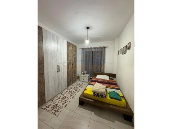 Tirane, shitet apartament 2+1+Ballkon Kati 2, 100 m² 120.000 € (Don Bosko)