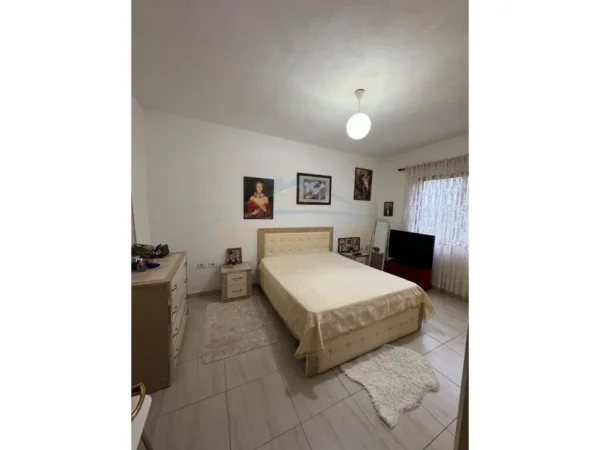 Tirane, shitet apartament 2+1+Ballkon Kati 2, 100 m² 120.000 € (Don Bosko)