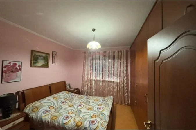 Tirane, shitet apartament 2+1 , 97.000 € (Ali Demi)