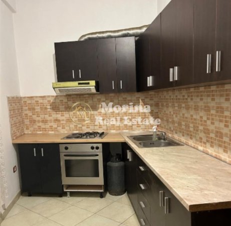 Tirane, jepet me qera apartament 3+1 Kati 1, 120 m² 450 € (Don Bosko)