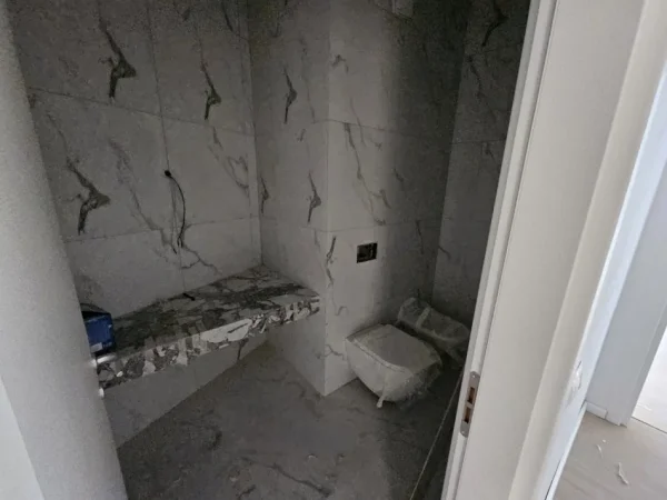 Tirane, jepet me qera apartament 2+1 Kati 4, 113 m² 600 € (Kopshti Zoologjik Tirane)