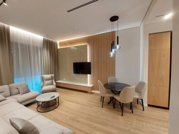 Tirane, jepet me qera apartament duplex Dublex Kati 1, 174 m² 1.300 € (Kodra e Diellit)