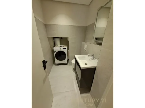 Tirane, jepet me qera apartament duplex Dublex Kati 1, 174 m² 1.300 € (Kodra e Diellit)