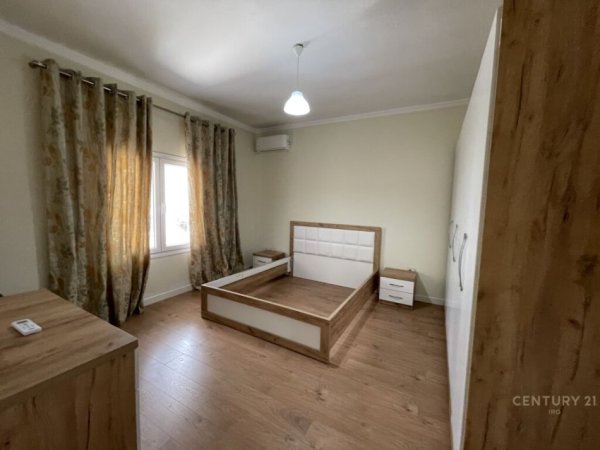 Tirane, jepet me qera Vile 3 Katshe Kati 3, 422 m² 1.500 € (Selite Tirana, Albania)