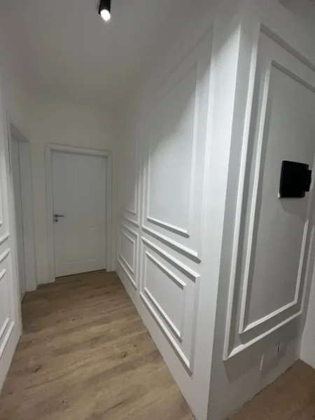 Tirane, shitet apartament 2+1 Kati 6, 105 m² 135.000 € (Rruga Tom Plezha)