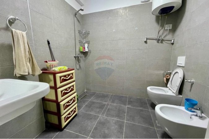 Tirane, shitet apartament 2+1 , 149.900 € (Ali Demi)