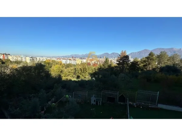 Tirane, shitet apartament 1+1 Kati 4, 63 m² 119.000 € (Kopshti Botanik)