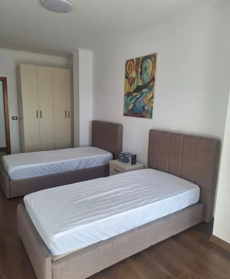 Tirane, shitet apartament 2+1+Aneks+Ballkon Kati 5, 120 m² 175.000 € (Don Bosko)