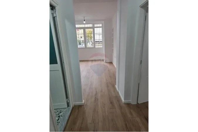 Tirane, shitet apartament 2+1 , 120.000 € (Ferit Xhajko)