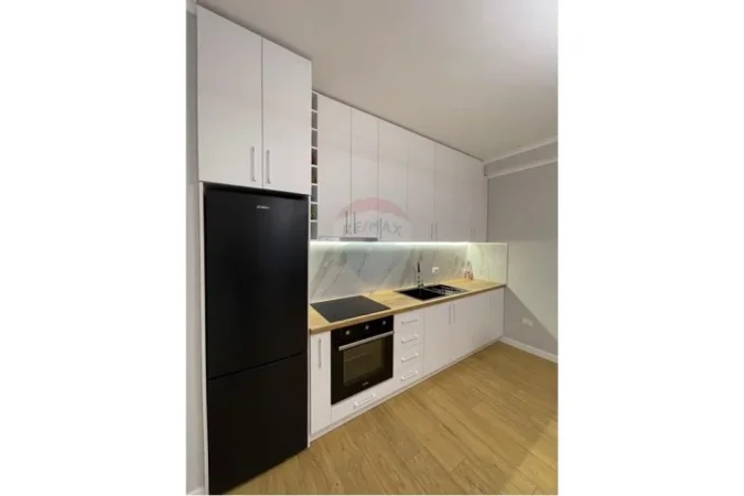Tirane, shitet apartament 1+1 ,118.000 € (Astir)