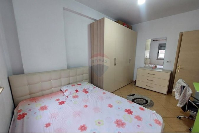 Tirane, shitet apartament 2+1 , 140.000 € (Astir)