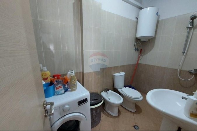 Tirane, shitet apartament 2+1 , 140.000 € (Astir)