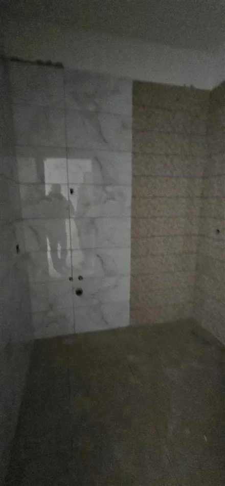 Tirane, shitet apartament 2+1+Ballkon Kati 5, 104 m² 1.003.650 € (Univers City)