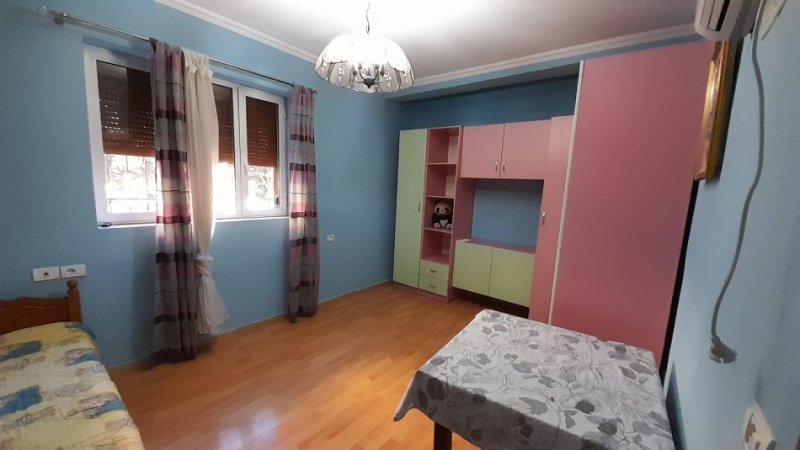 Tirane, Apartament 2+1 per qira Kati 1, 79 m² 550 € (Mozaiku)