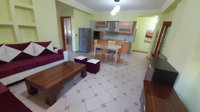 Tirane, Apartament 1+1 me qira Kati 2, 87 m² 600 €  Ministria Arsimit