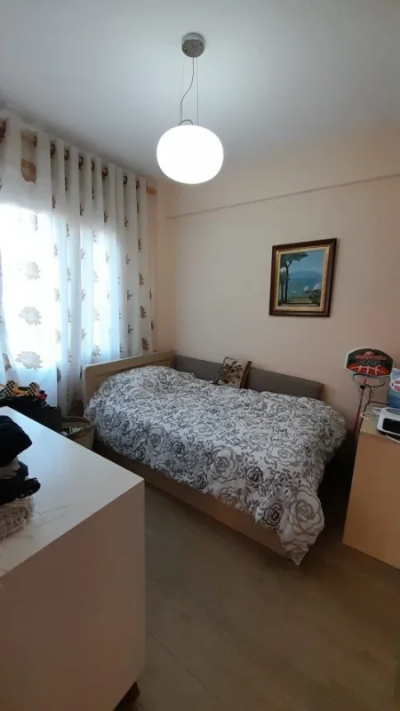 Tirane,  Apartament 1+1 me qira Kati 4, 89 m² 750 € (Mslym Shyri)