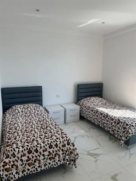 Lezhe Shengjin, shitet apartament 2+1+Ballkon Kati 5, 226.000 € (Rana e Hedhun)