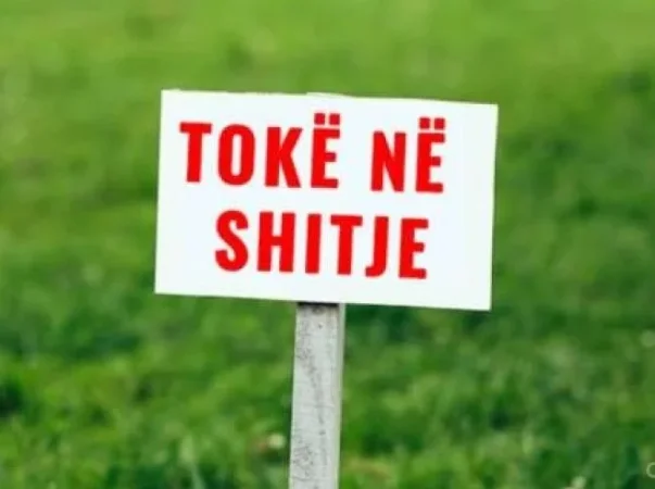 Tirane, shitet toke , 700 m² 105.000 € (Farke)