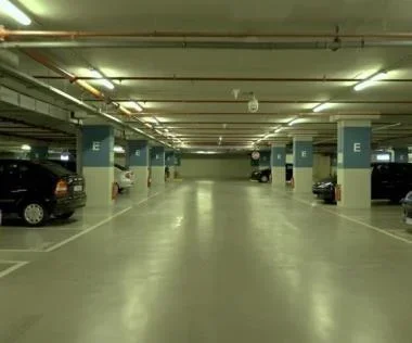 Tirane, shitet garazh Kati -2, 25 m² 39.990 € (Square 21 , rruga e Kavajes)