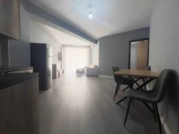 Tirane, shitet apartament 1+1+Ballkon Kati 4, 69 m² 93.000 € (Mikel Maruli)