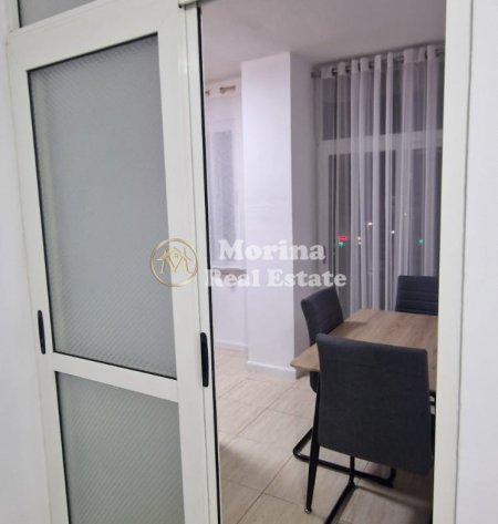 Tirane, jepet me qera apartament 1+1 Kati 3, 65 m² 630 € (Komuna Parisit)