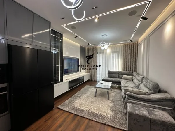 Tirane, jepet me qera apartament 2+1 Kati 3, 117 m² 1.000 € (FARMACIA 10)